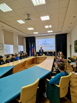 Sprejem kolesarke Nežke Libnik in KK Ravne (7)